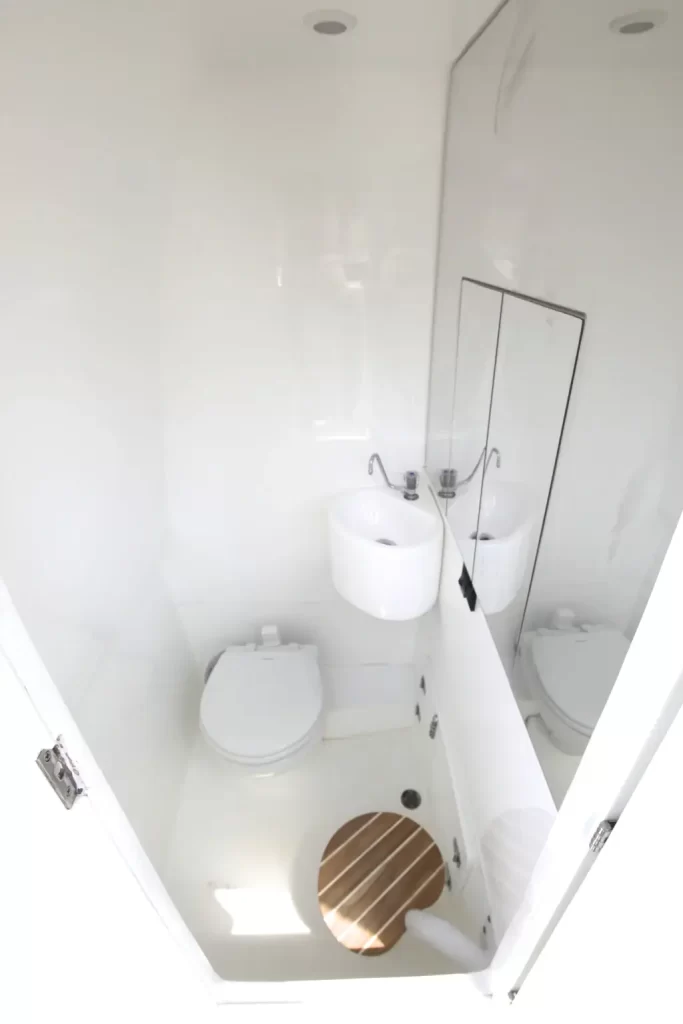 Gallery boat 30 IMG_7227